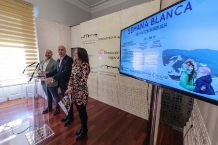 Imagen La Diputación y el Ayuntamiento de Segovia se unen a la Fundación Caja Rural para ofrecer a los segovianos de toda la provincia la posibilidad de disfrutar de la Semana Blanca de esquí